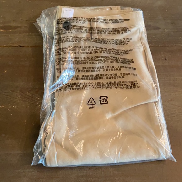 Gap Khaki soft school uniform pants. Size 16 slim. Very cute fit. - Picture 4 of 4